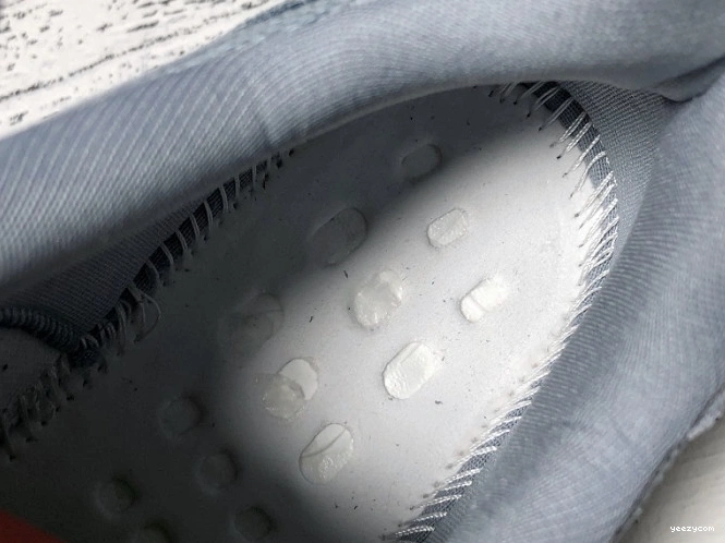 700 Boost Blue Hospital Adidas v2 Yeezy FV8424 0708